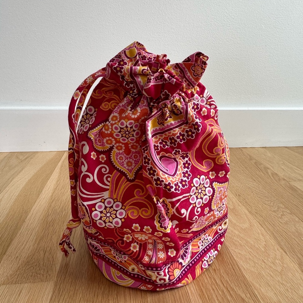 Vera Bradley Lined Floral Drawstring Bucket Bag